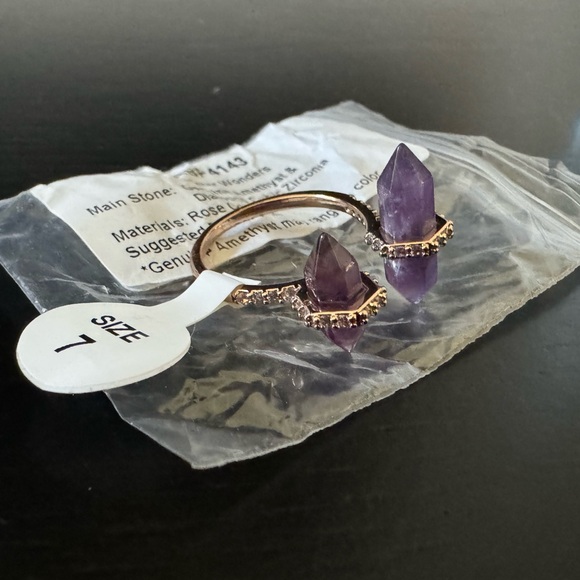 BP Amethyst Winter Wonders Ring (RBP 4143) - Picture 9 of 11